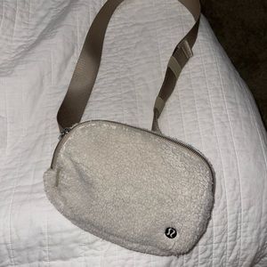 LuluLemon Sherpa Belt Bag